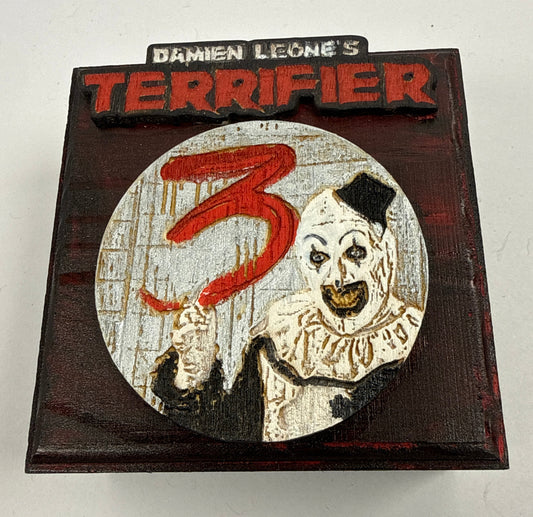 Terrifier 3 diorama box